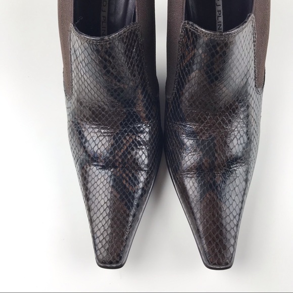 Donald J Pliner Snake Skin Pointy Toe Ankle Boots - Picture 2 of 8